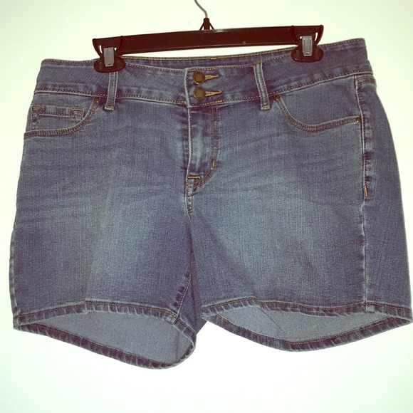 apt 9 jean shorts